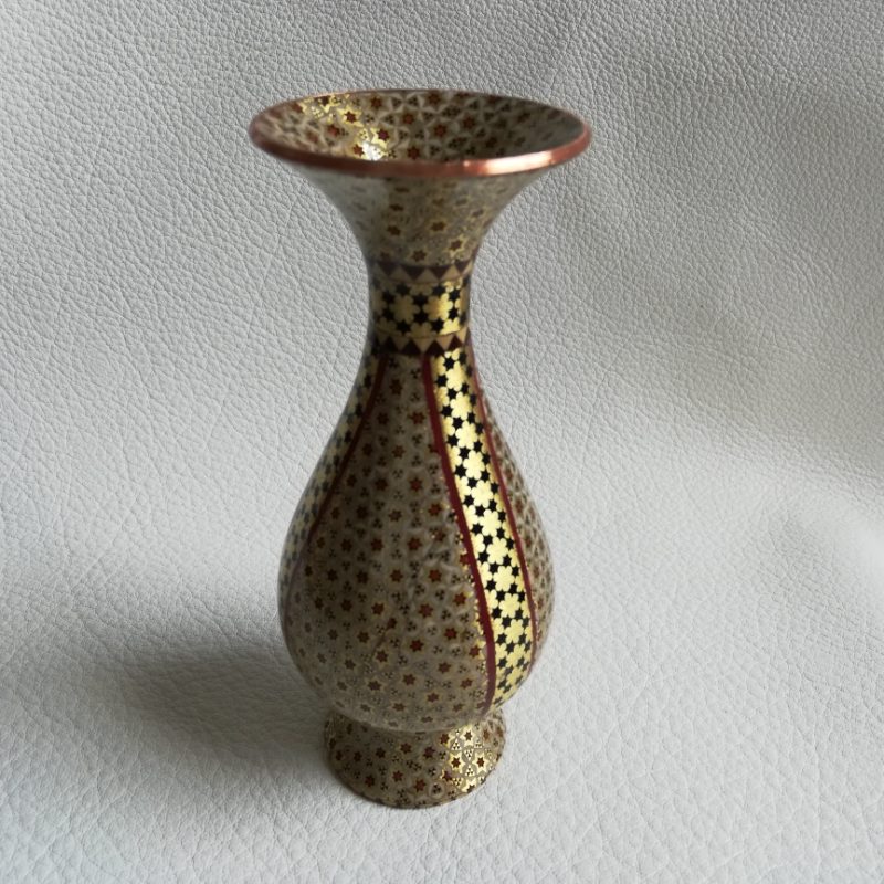 http://www.galerie-shirazi.com/wp-content/uploads/2019/10/Vase-cuivre-émaillé-Galerie-Shirazi-Pau-O2-800x800.jpg