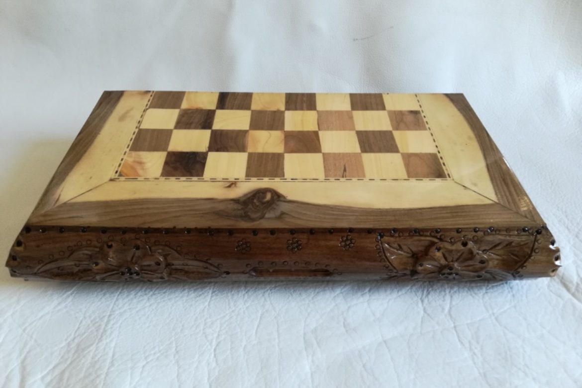 Galerie Shirazi_Pau_Backgammon_échecs_Mah.4