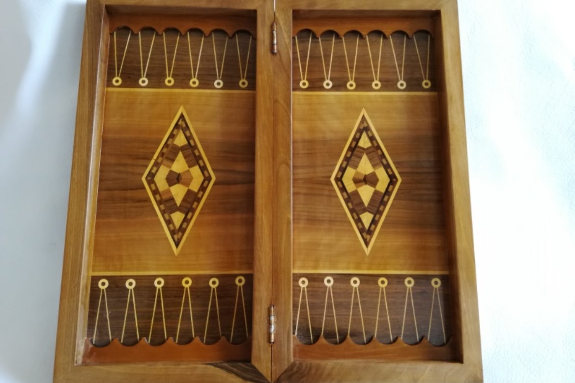 Galerie Shirazi_Pau_Backgammon_échecs_Parvin