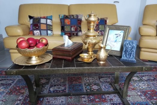 http://www.galerie-shirazi.com/wp-content/uploads/2021/05/Galerie-Shirazi_-Pau_déco-objets-perses-524x350.jpg