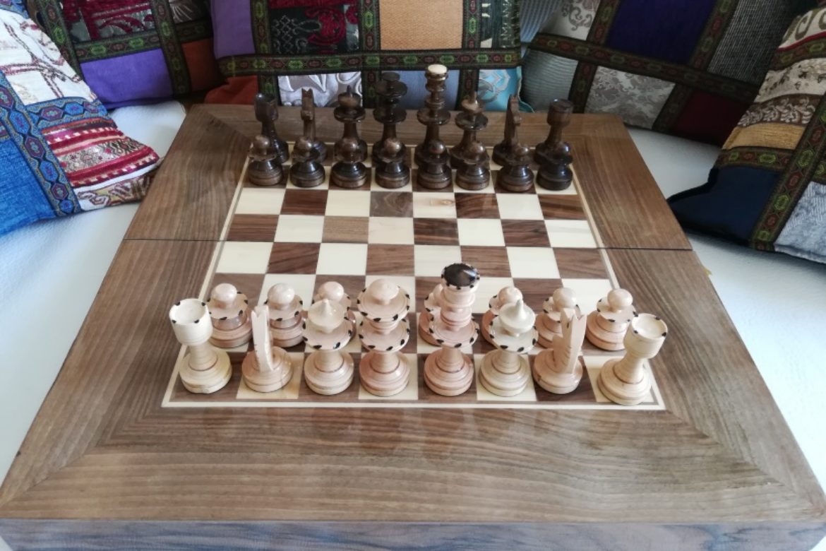 Pièces d'échecs_Galerie Shirazi_Pau_G