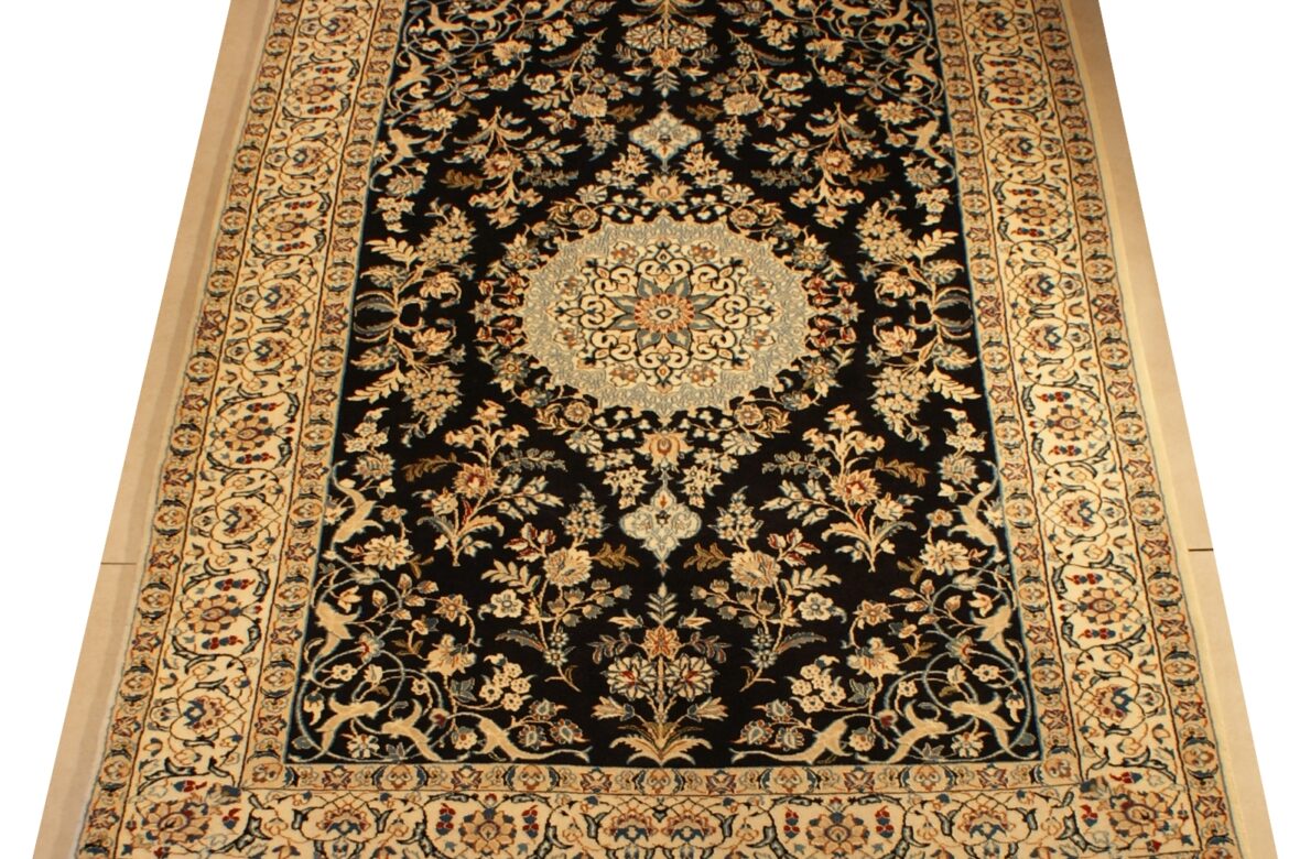 Galerie Shirazi_Pau_tapis n 86-287